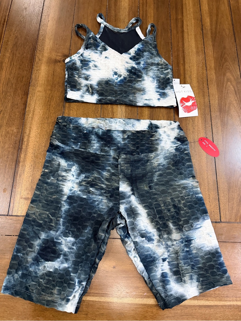 NWT Hot Kiss 2-Piece Workout Set Size L Blue Tie Dye Crop Top Biker Shorts